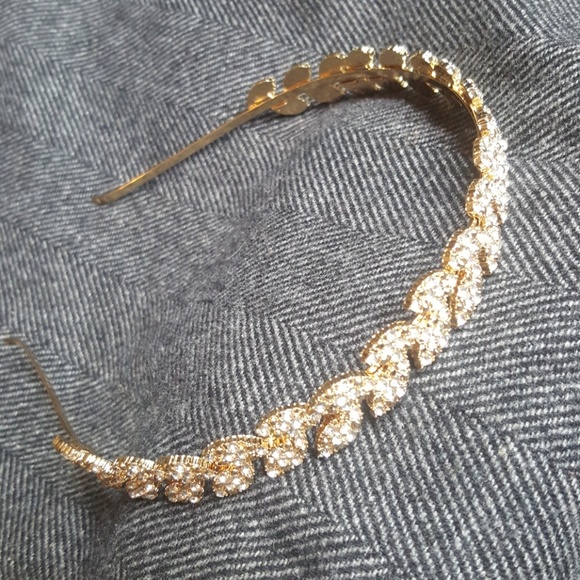 Claire's Accessories - Make Offer! Gold Blingy Greek bridal headband
